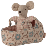 Baby Mouse in Carry Cot- Rose
