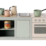 Kitchen counter, Mouse