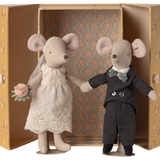 Wedding Moce Couple in a Box, Mum and Dad